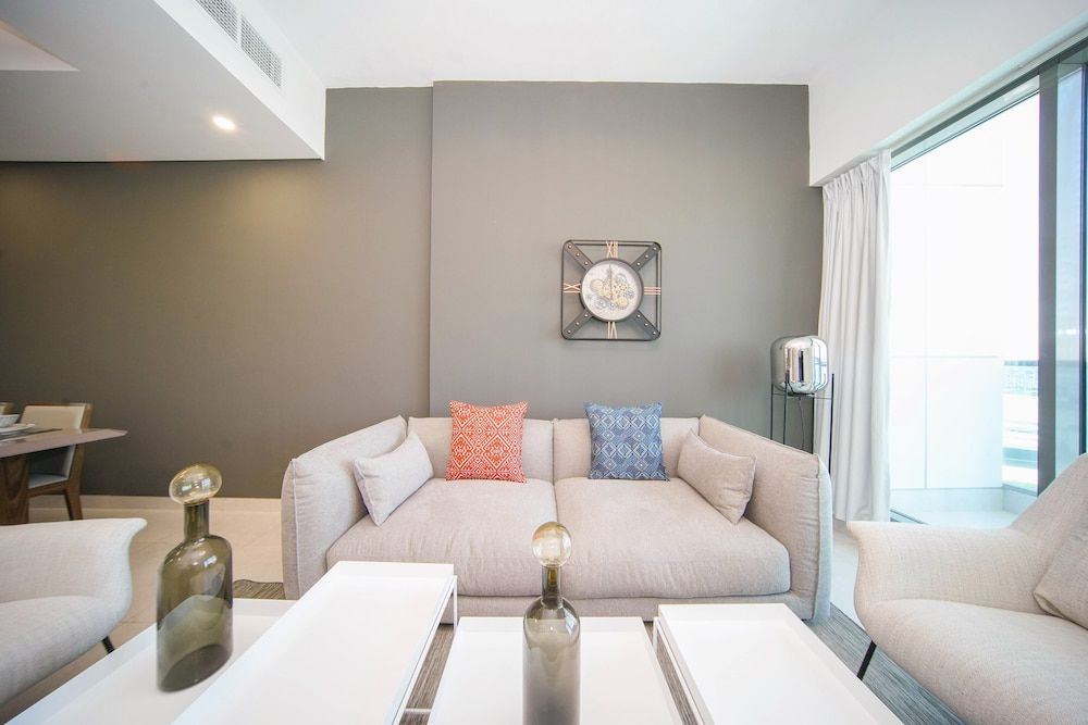 Business Bay 1BR Canal View Rooftop Pool - 360 vacation Deluxe Apartment, Non Smoking, Balcony 13