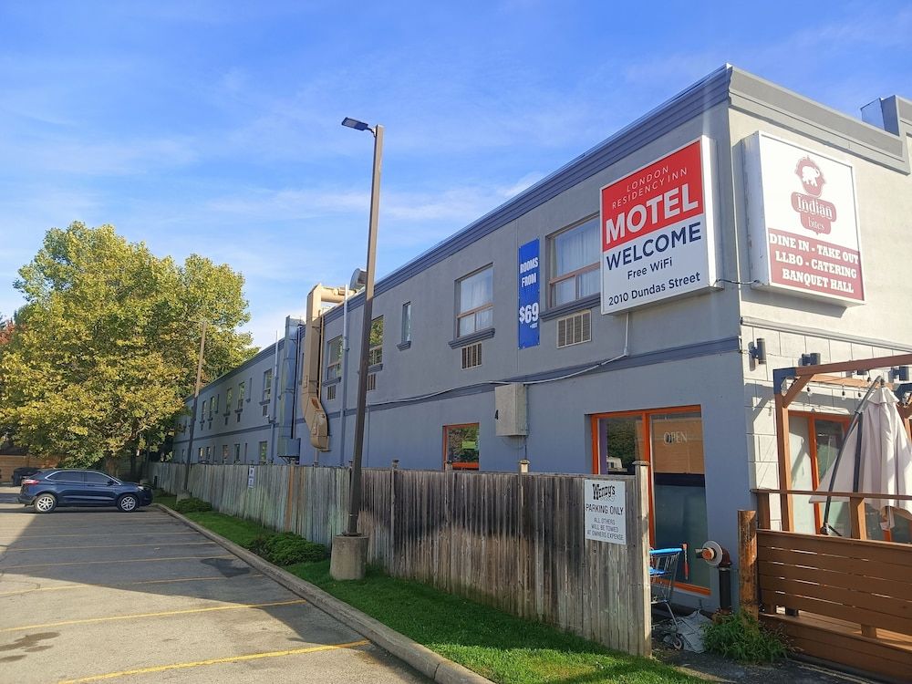 undefined London Residency Inn 7