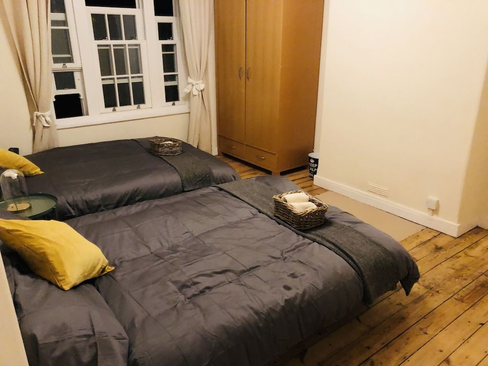 undefined 3bed apartment next to eurostar station 2