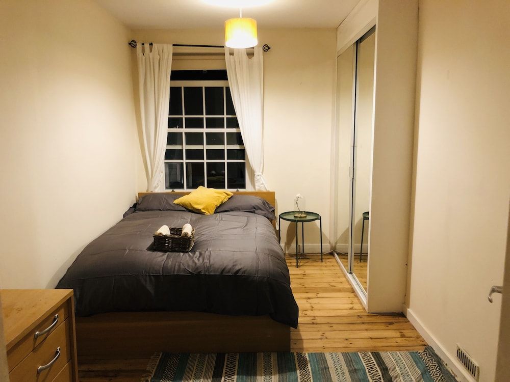 undefined 3bed apartment next to eurostar station