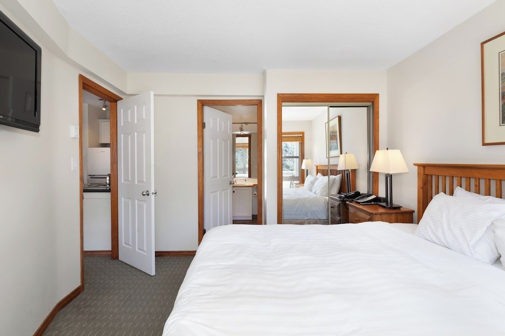 Condo, 2 Bedrooms (Unit 432)