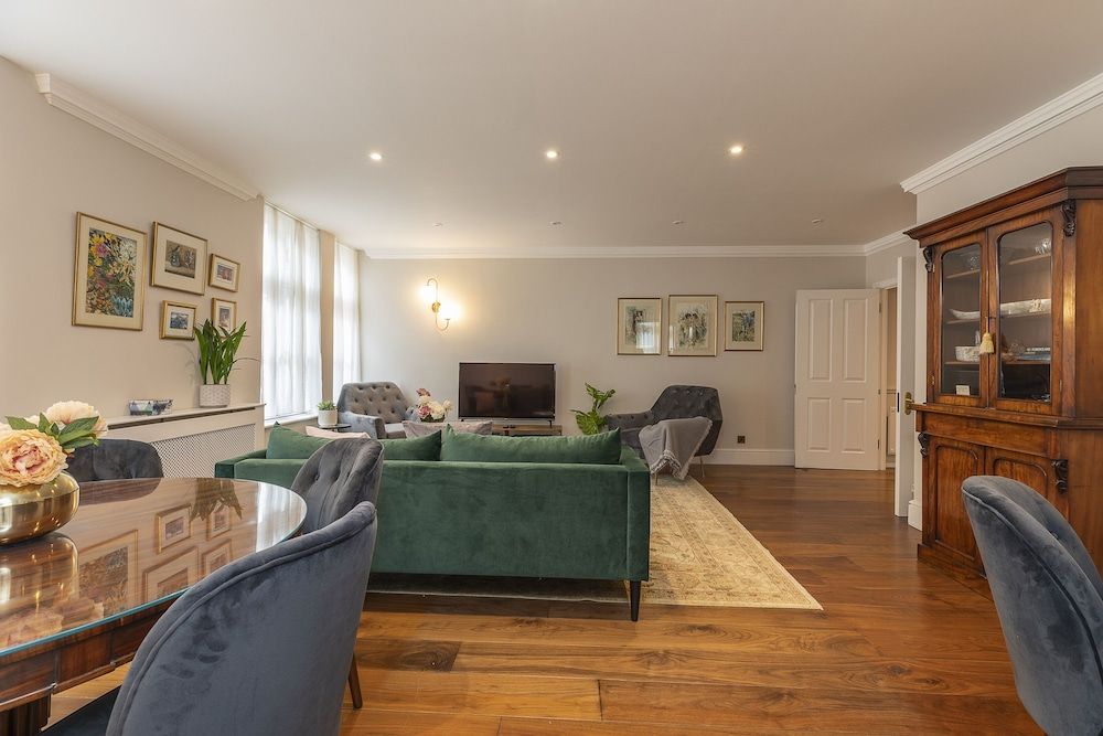 JOIVY Beautiful 2 bed apt in Mayfair, close to Tube Apartment (2 Bedrooms) 13