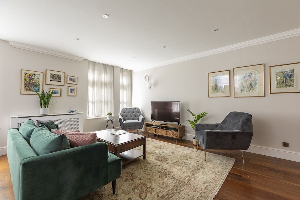 JOIVY Beautiful 2 bed apt in Mayfair, close to Tube Apartment (2 Bedrooms) 8