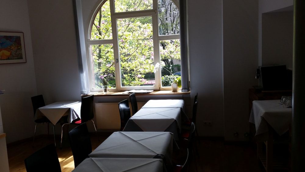 undefined Hotel Robert Mayer 6