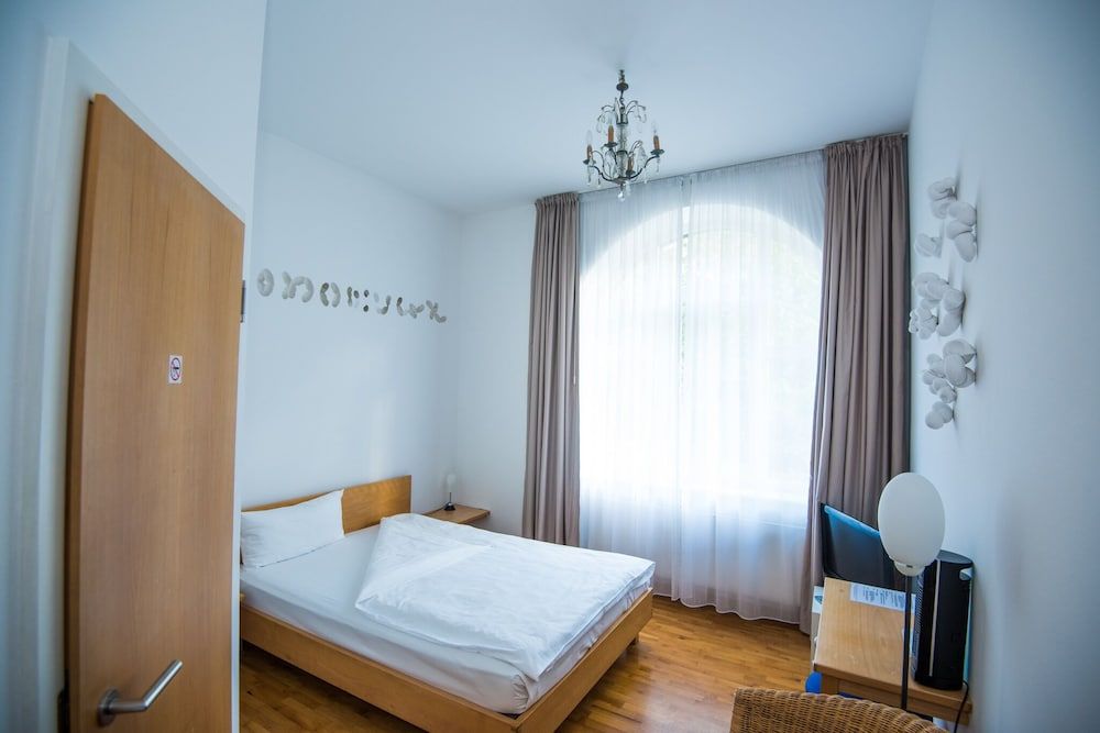 undefined Hotel Robert Mayer