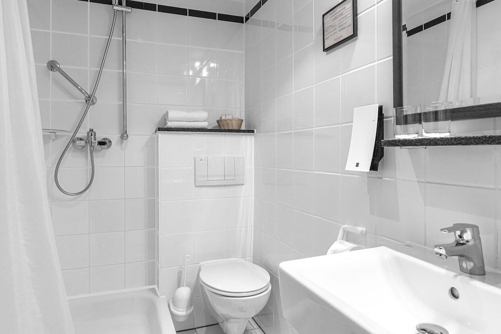 undefined Ramada by Wyndham Frankfurt Central Station 8