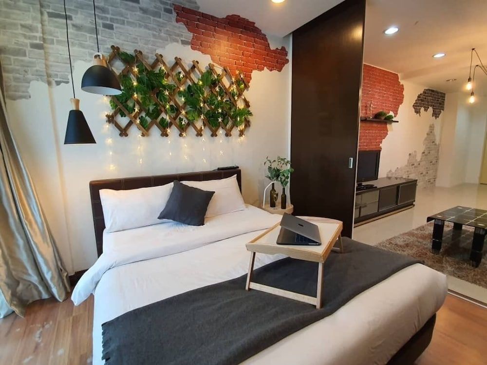 undefined Taragon Bintang Suites by StayHub Studio 2