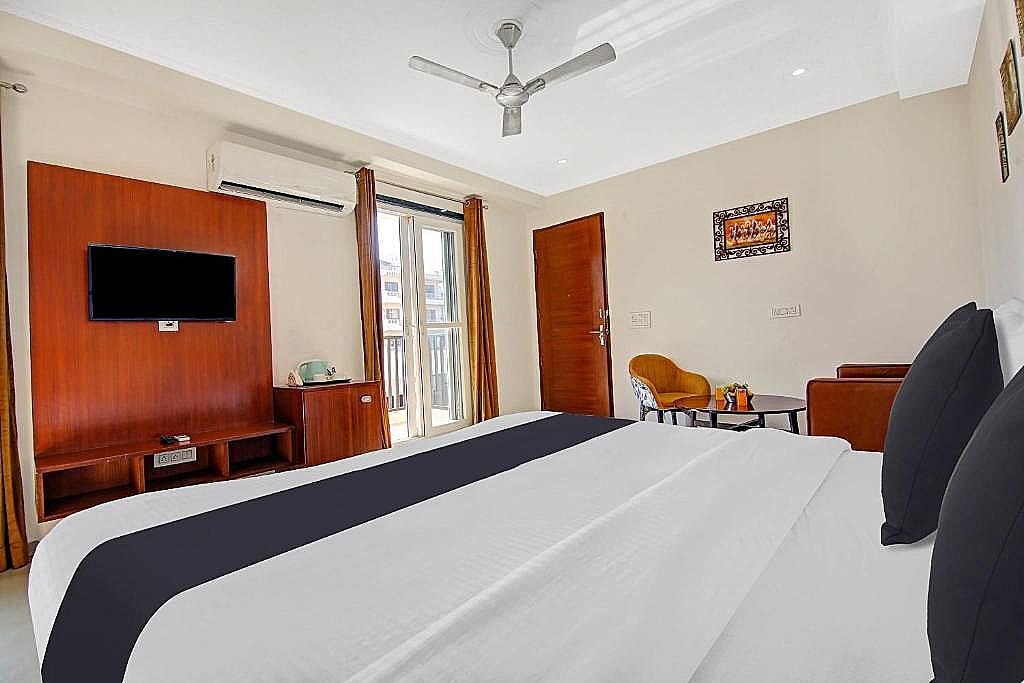 Townhouse OAK Anhal Residency Near Appu Ghar Deluxe Room 2