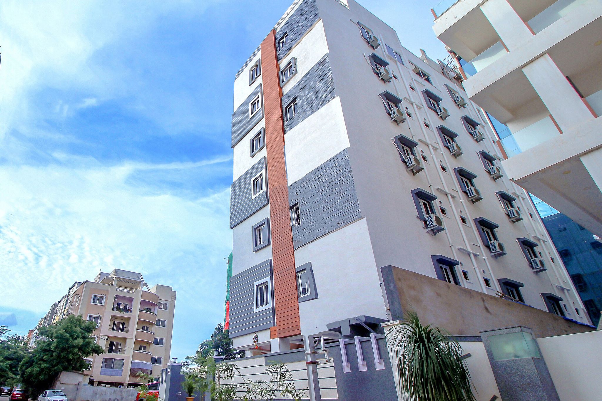 undefined Collection O White House Near KIMS Kondapur. 6