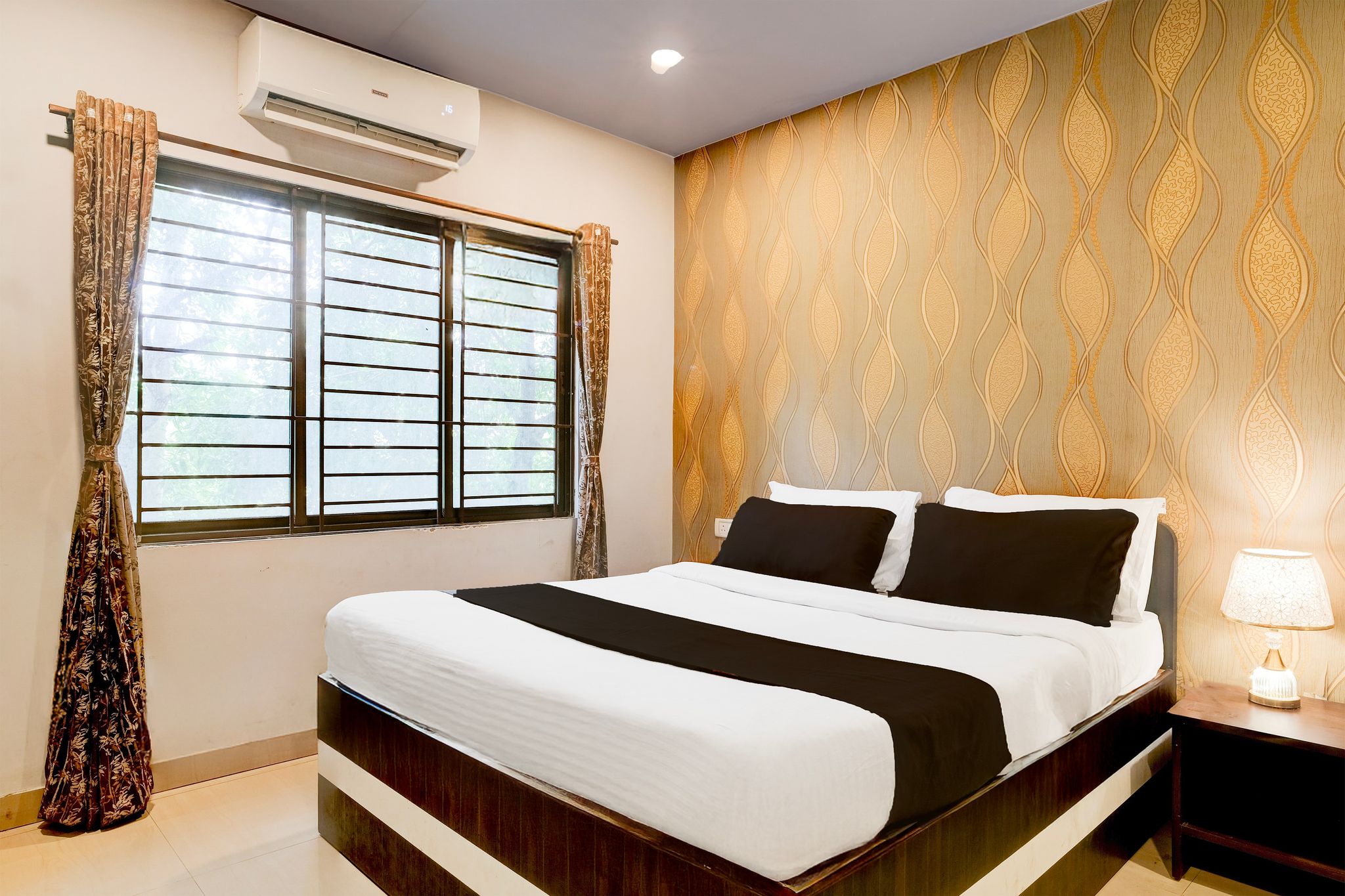 Super Townhouse Beltola Tiniali Formerly Hotel Pratishtha Classic Room 13