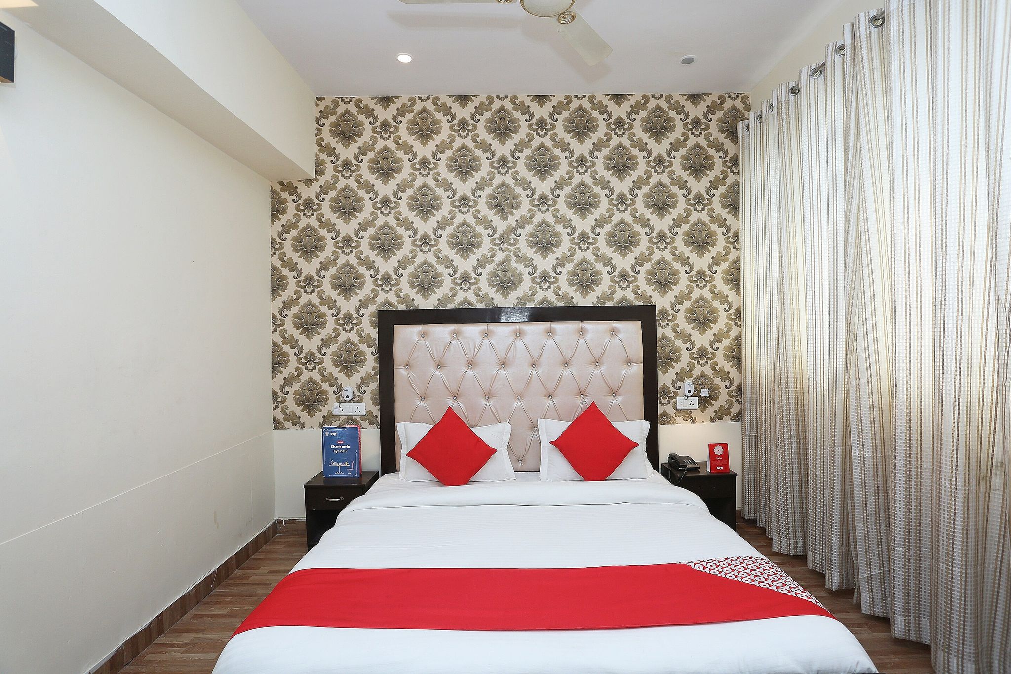 Capital O 36059 Hotel Shimaya Deluxe with View 21