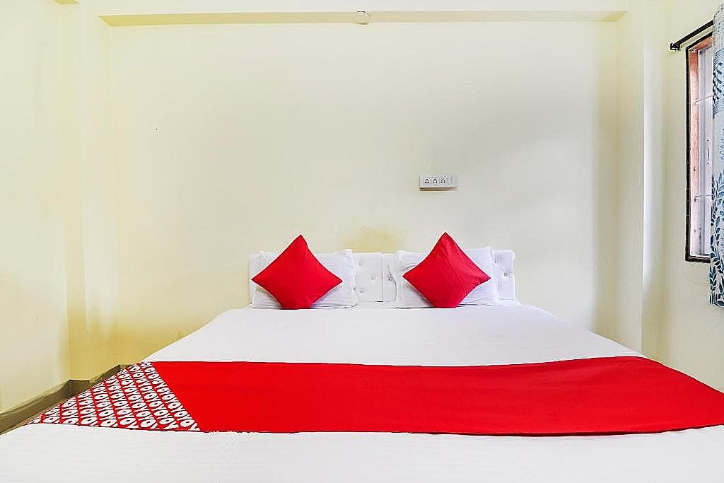 OYO 74963 Ruby Grand Inn Classic Room 12