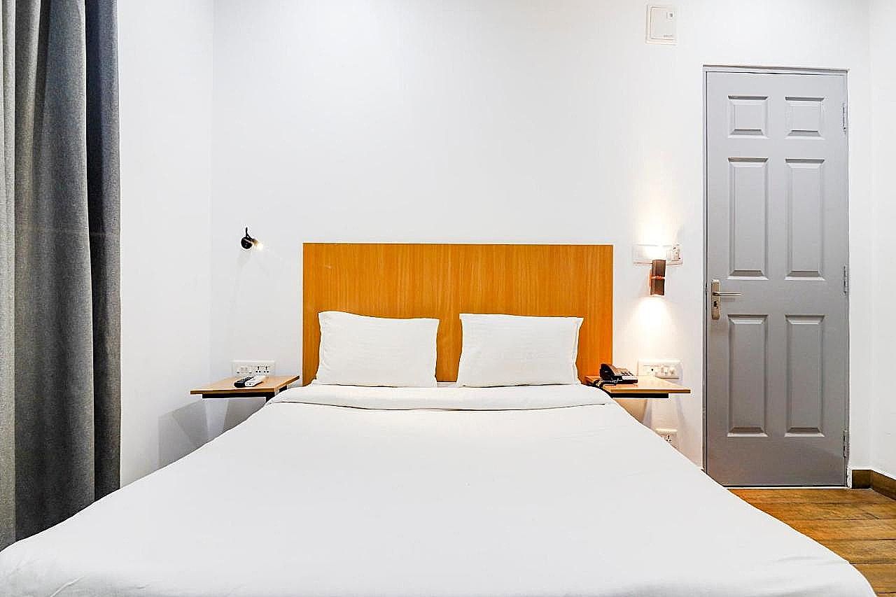 Townhouse Madhapur Near Shilparamam Classic Room 19