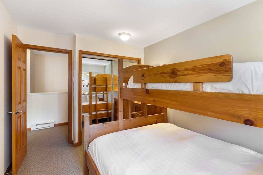 Condo, 2 Bedrooms (Unit 125)