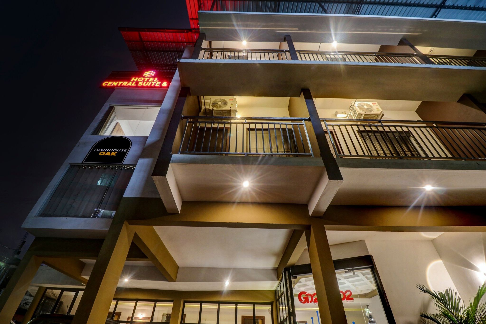 undefined Townhouse OAK Central Suits 8