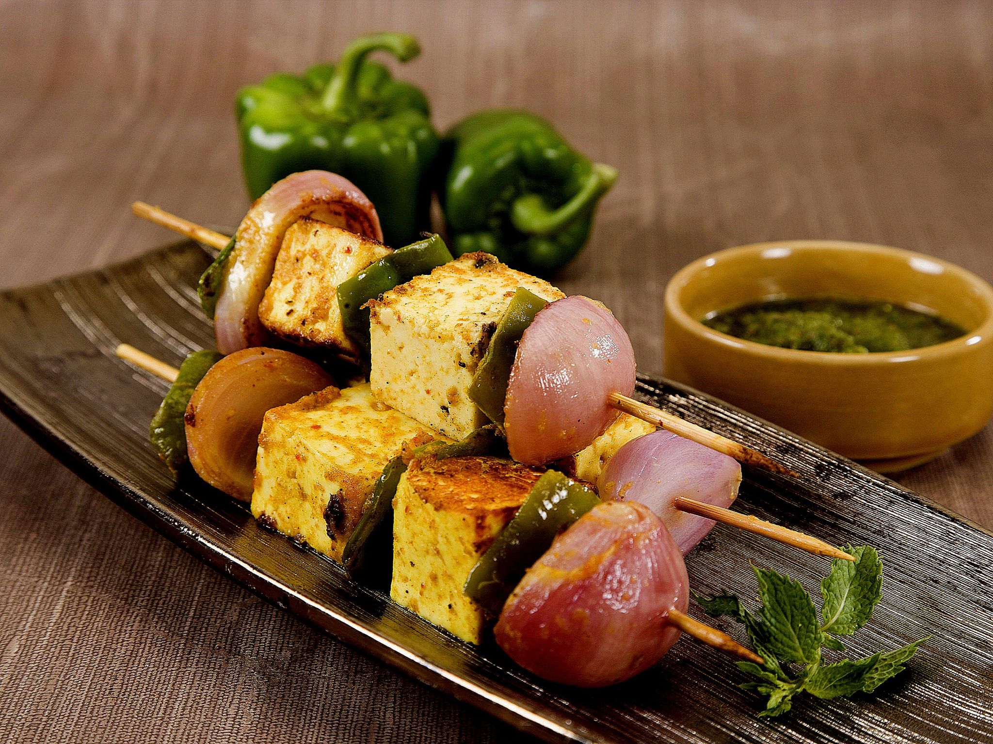 Food & Dining