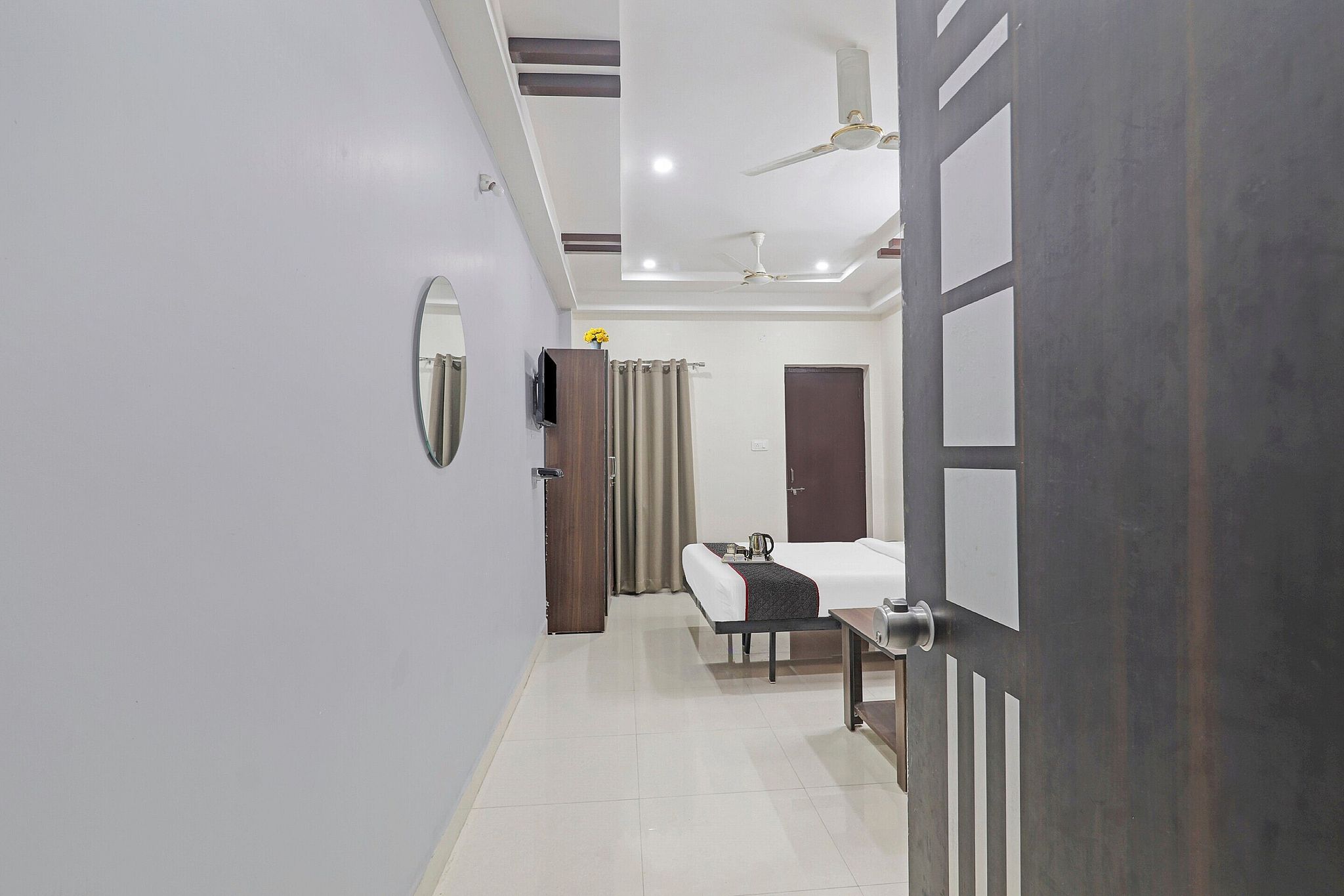 Super Collection O White House Near KIMS Kondapur Classic Room 19