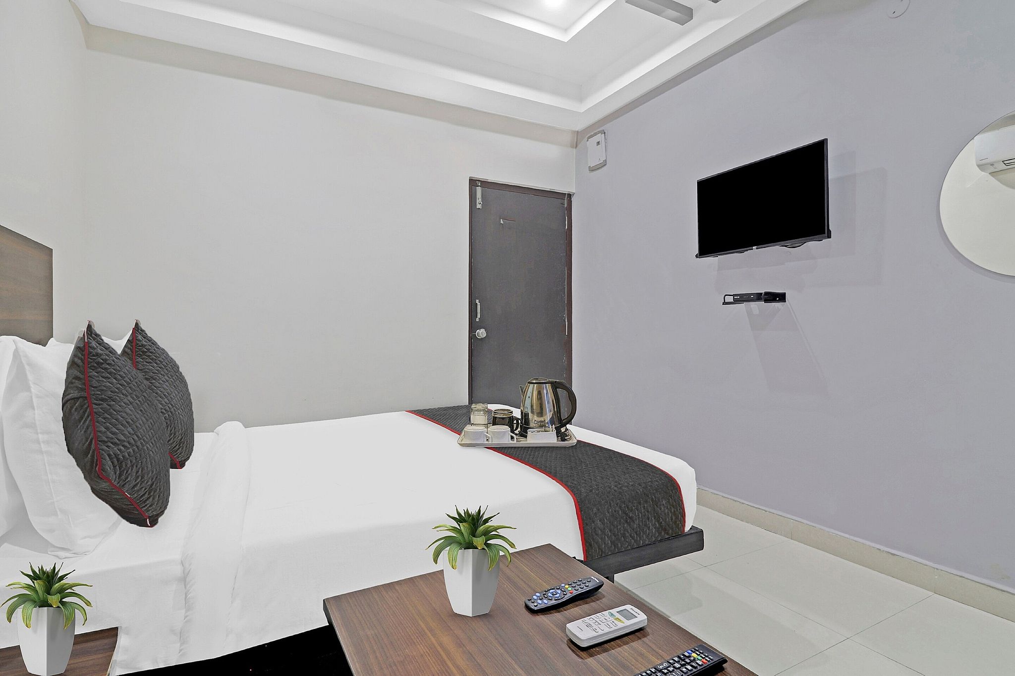 Super Collection O White House Near KIMS Kondapur Classic Room 16