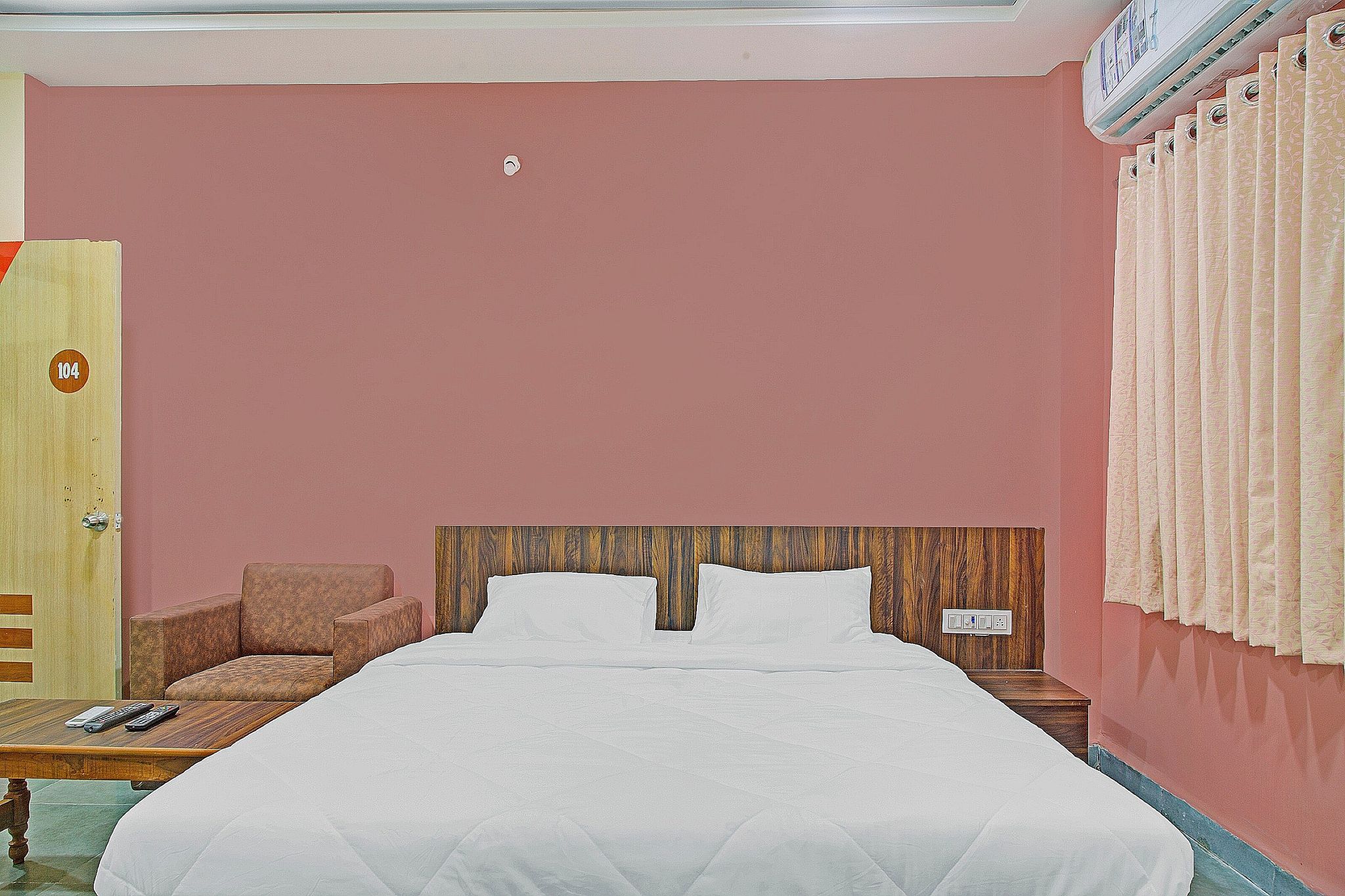 Hotel O Patil Deluxe Room 7