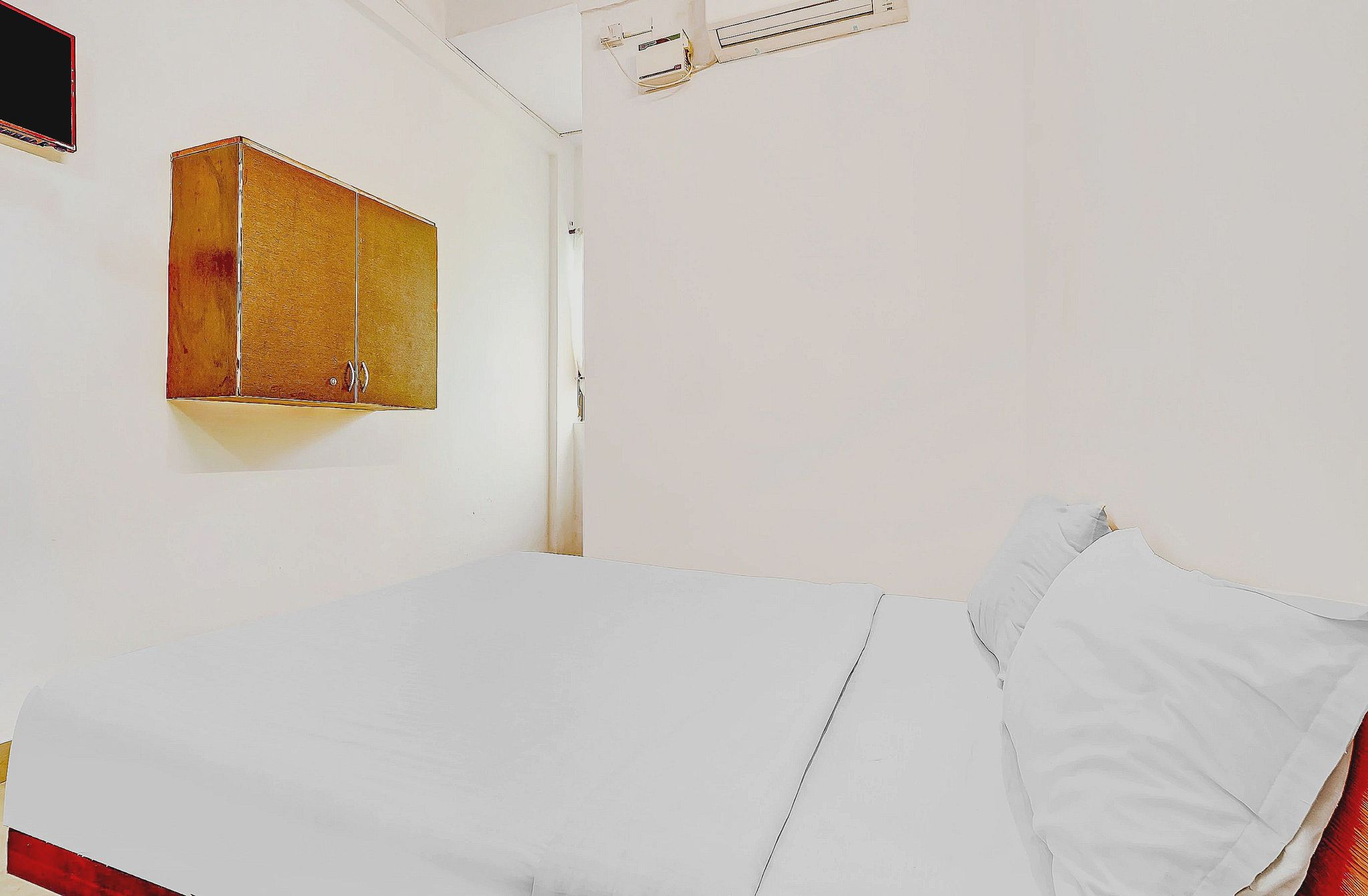 Hotel O Magical Crown Inn Classic Room 5