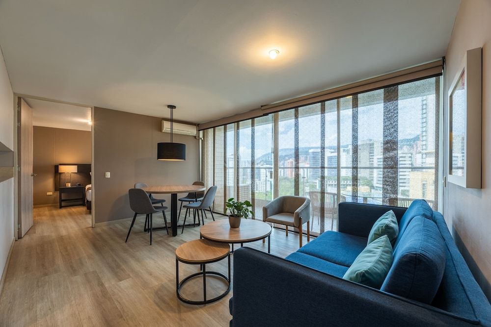 Estelar Apartamentos Medellin Premium Apartment, Multiple Beds (ApartaSuite Estelar Queen Bed) 4