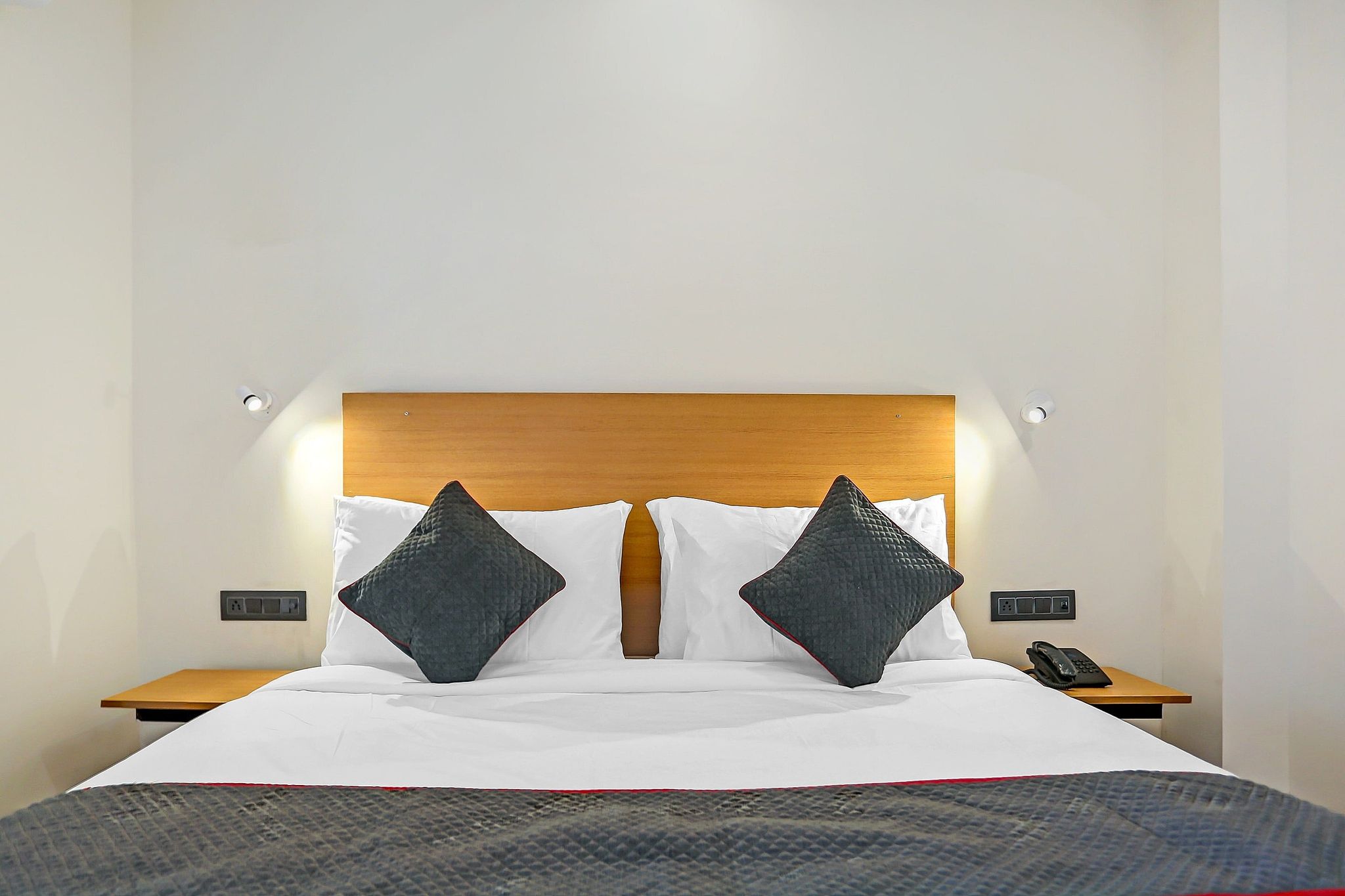 Townhouse The Madhav Sector 58 Noida Near ISKCON Temple Noida Classic Room 6