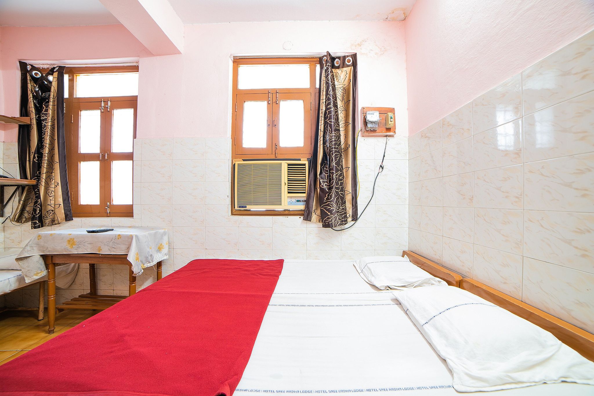 Hotel O by OYO Sree Radha Lodge Near Snow World Classic 10