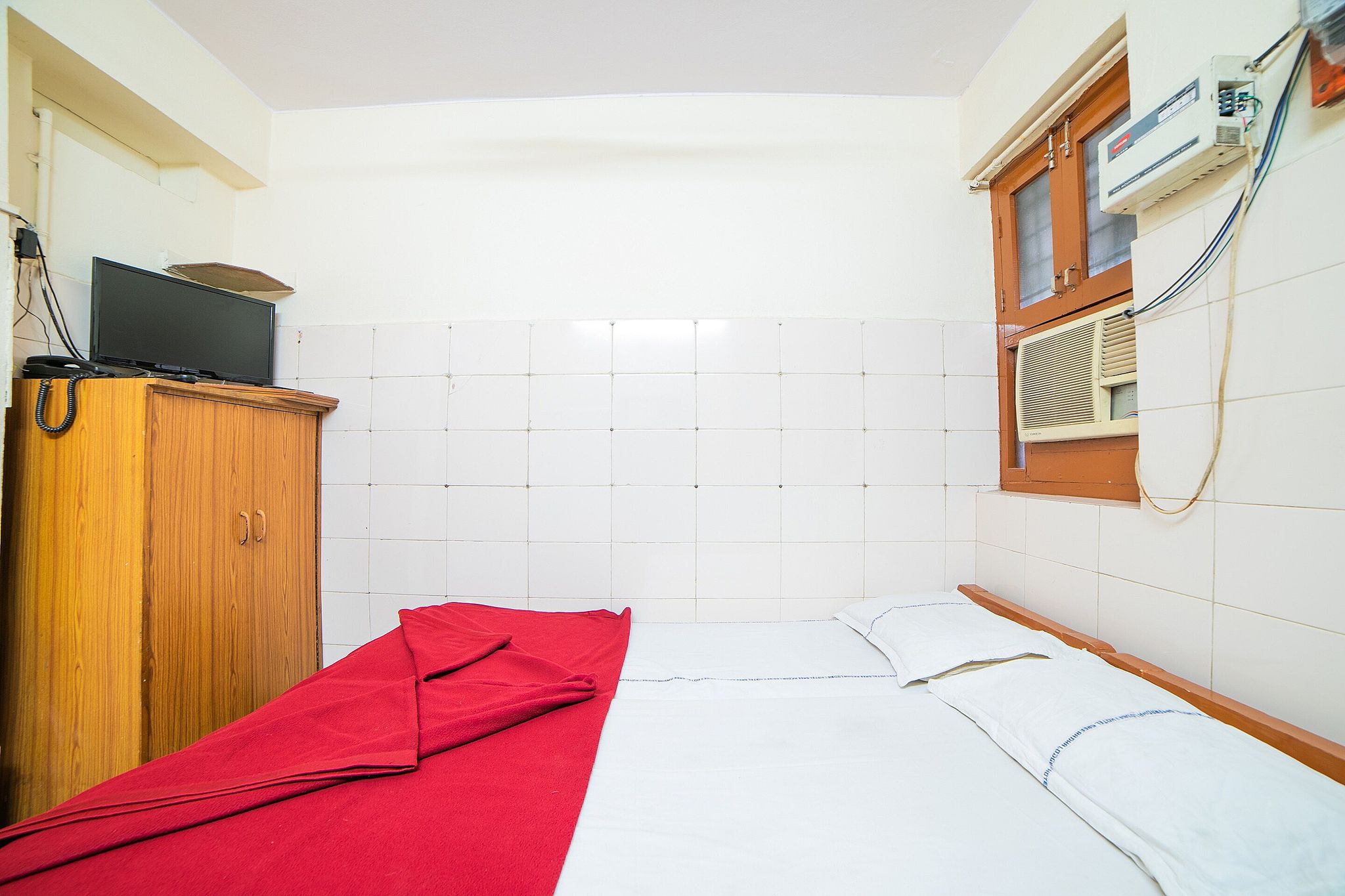 Hotel O by OYO Sree Radha Lodge Near Snow World Classic 11