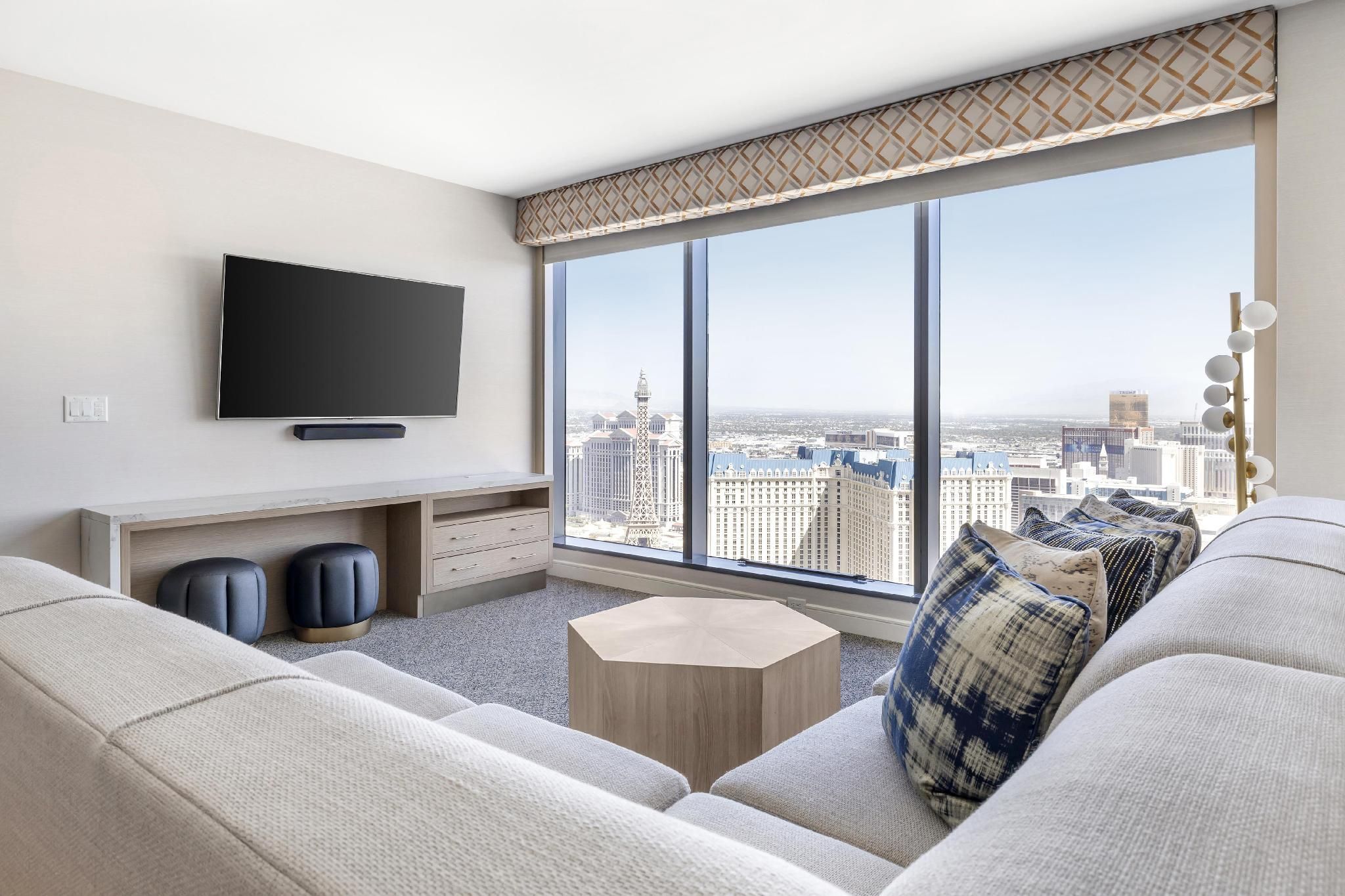 2 Bedroom 2 King Premier Suite With Sofabed