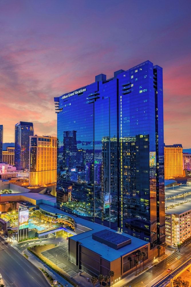 undefined Hilton Grand Vacations Club Elara Center Strip Las Vegas 4