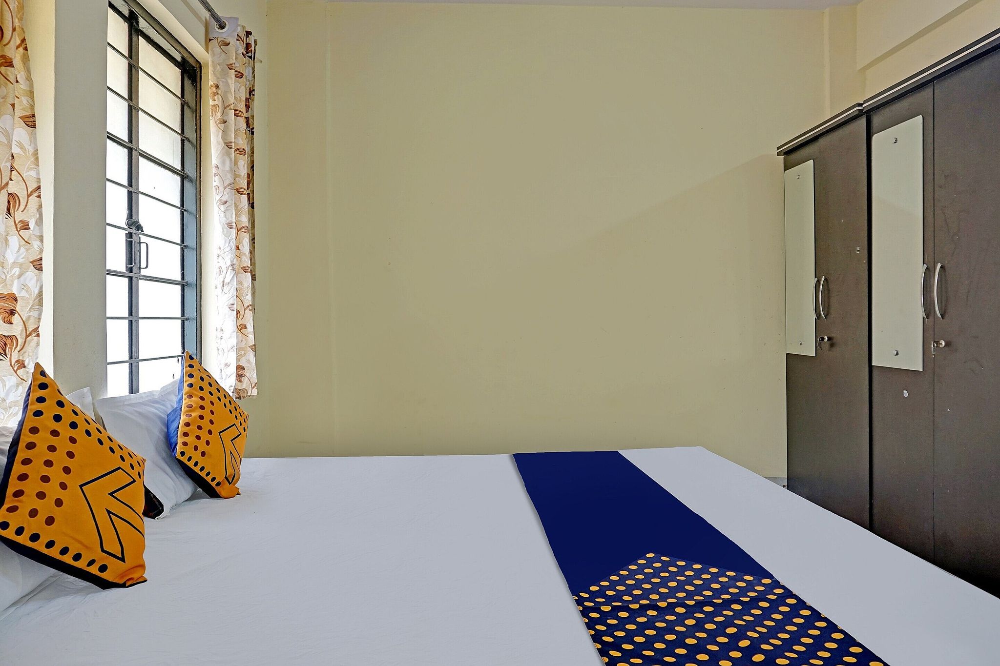 "SPOT ON Hotel Prakash Residency, Near Hanuman Gym Ajmera Colony, Pimpri" SPOT ON NON-AC 4