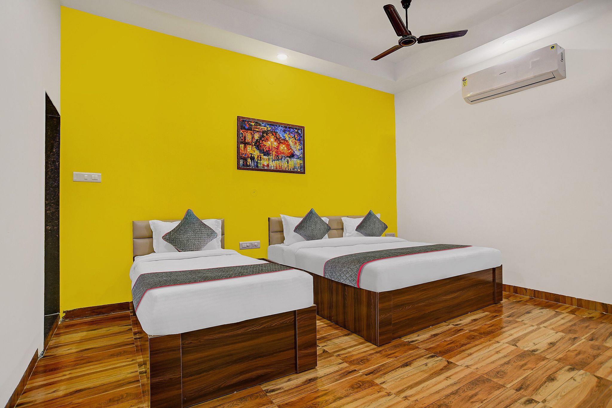 Super Townhouse Pine Tree Classic Room 14