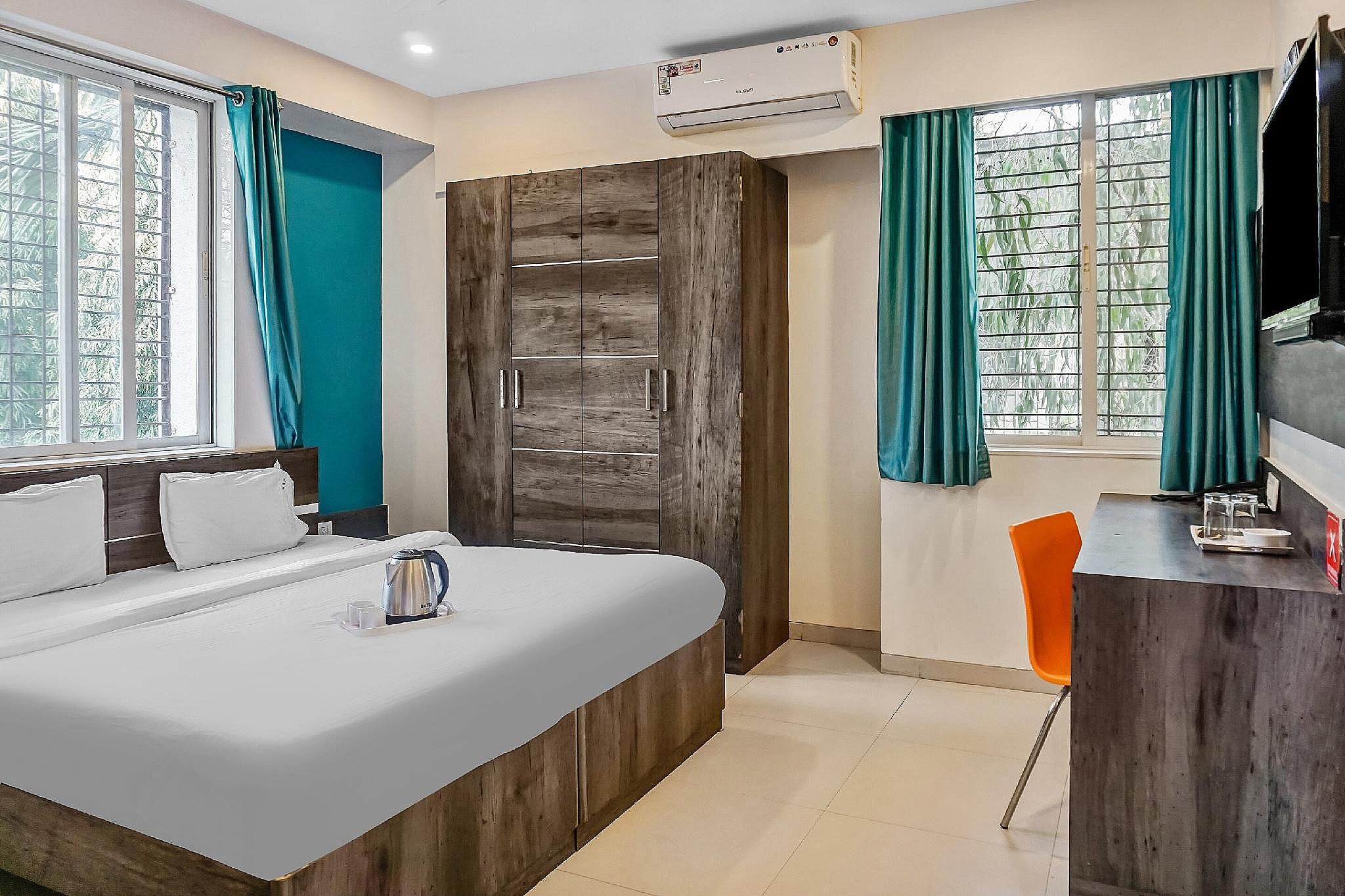 Super Townhouse The Upper Room Near Pune Airport Classic Room 8