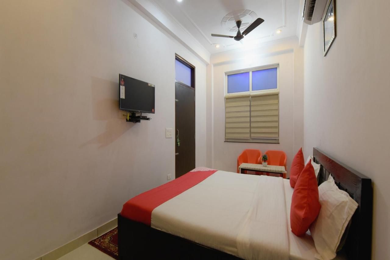 OYO 24714 Ekta My Stay