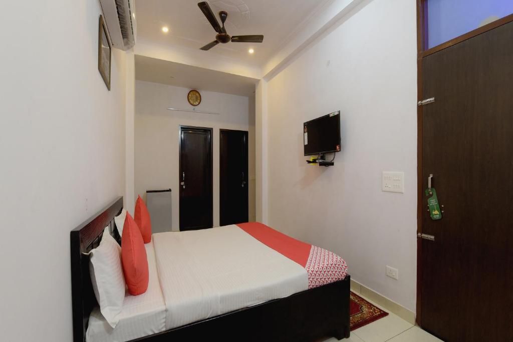 OYO 24714 Ekta My Stay