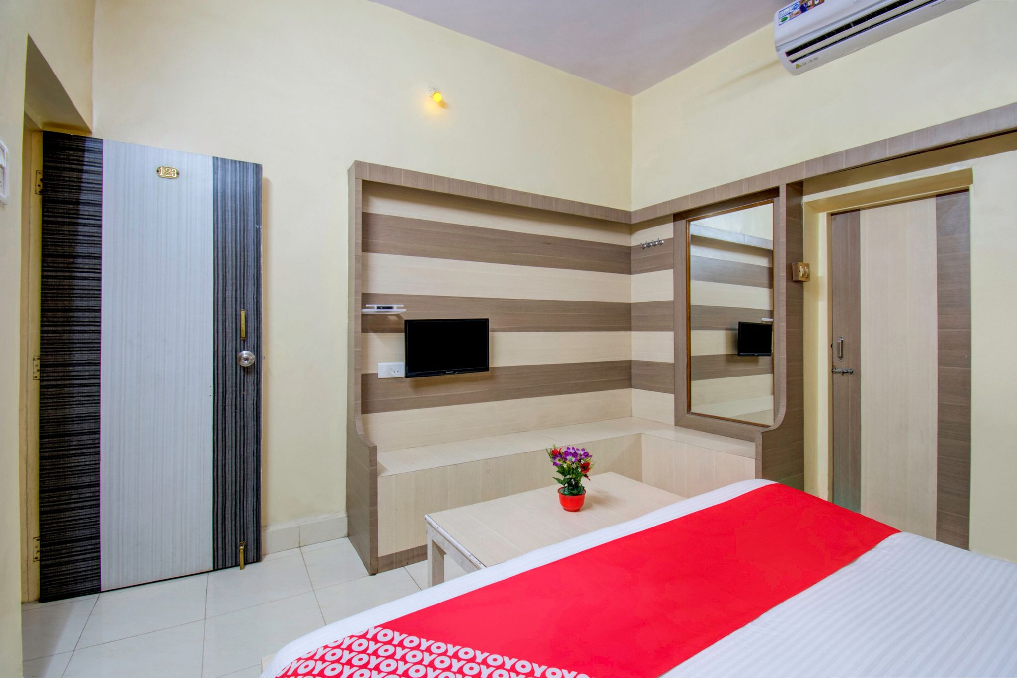 Hotel O Neelam Classic 12