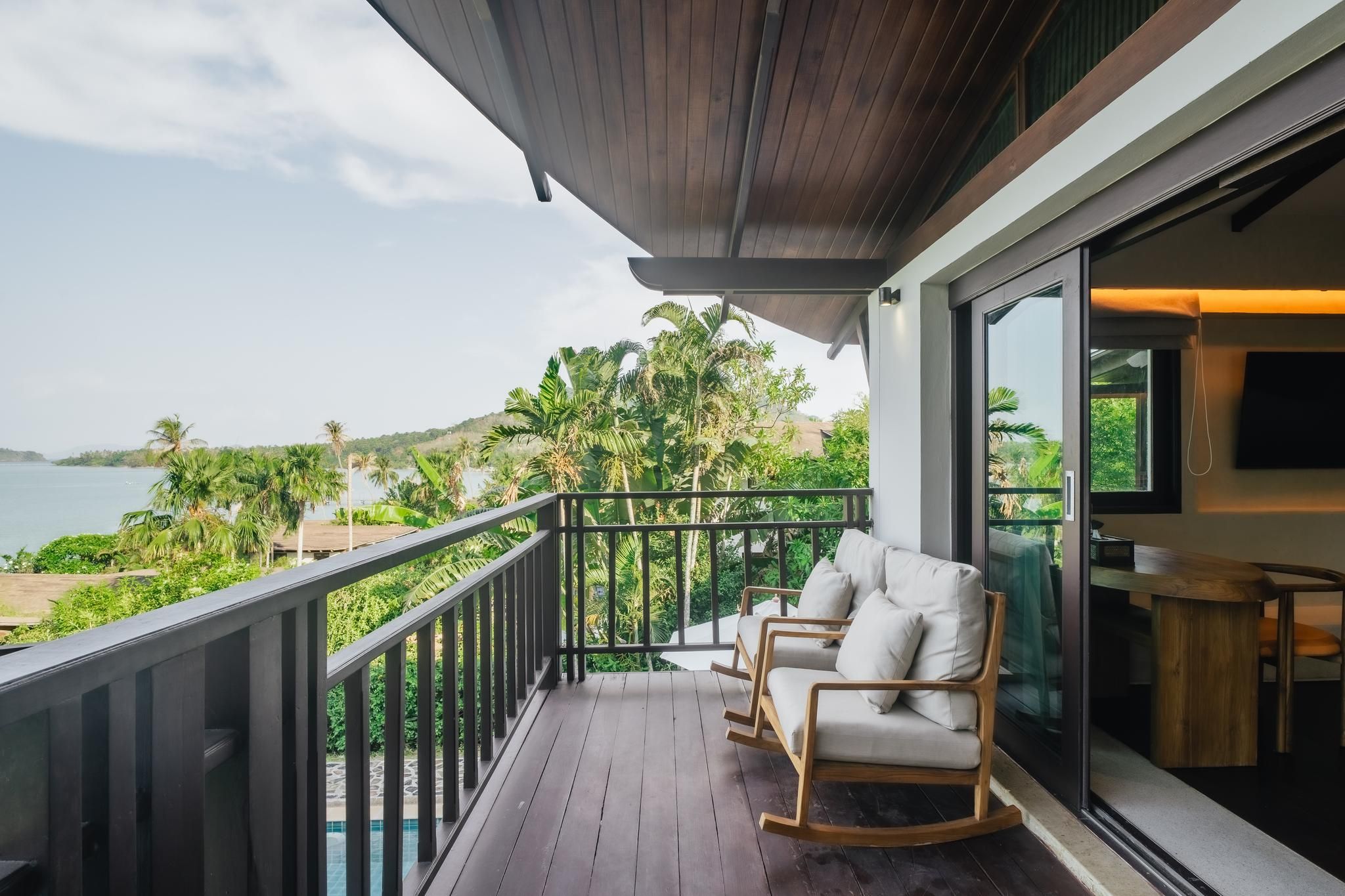 Lux 3 Bedroom Grand Sea View Pool Villa