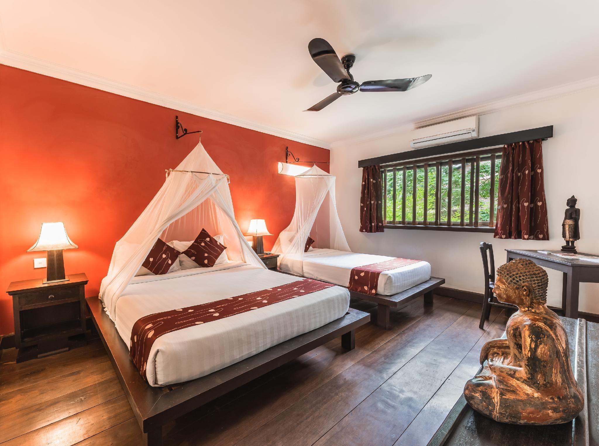 Deluxe Triple Pool View