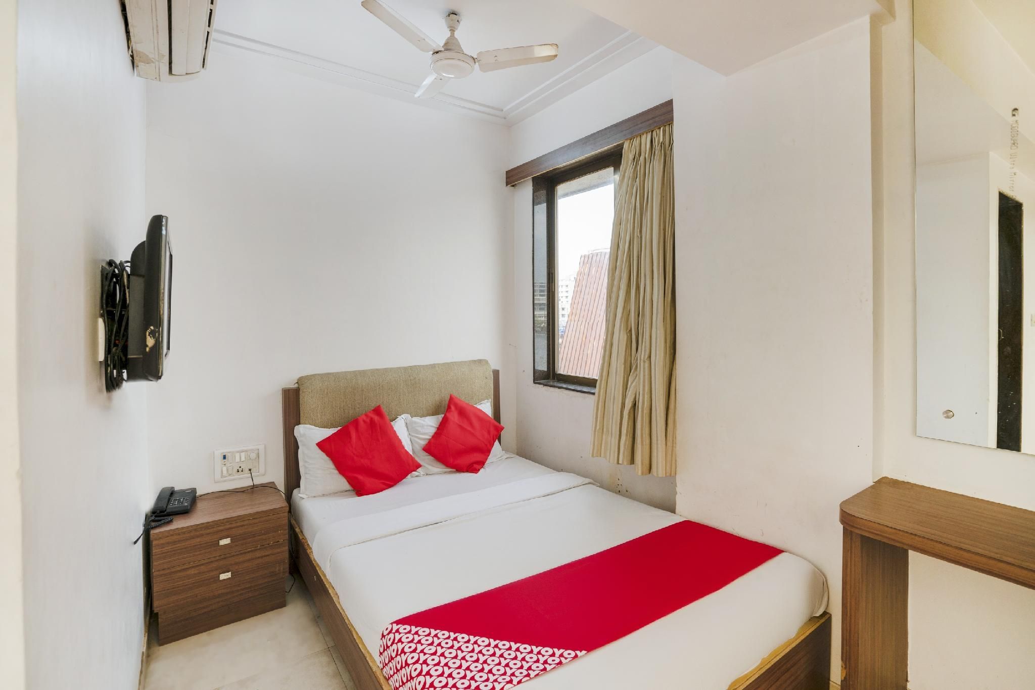 Deluxe Double or Twin