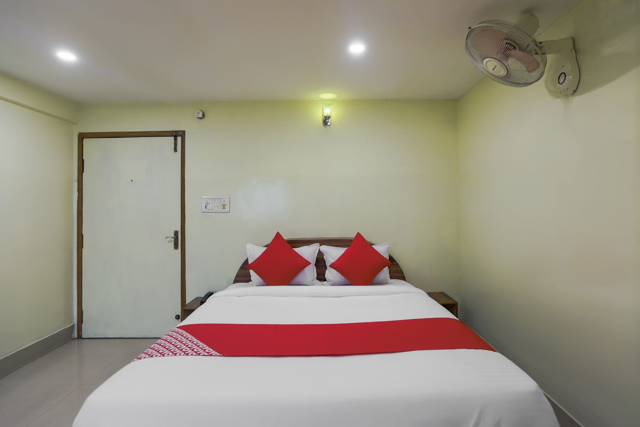 Hotel O Raja