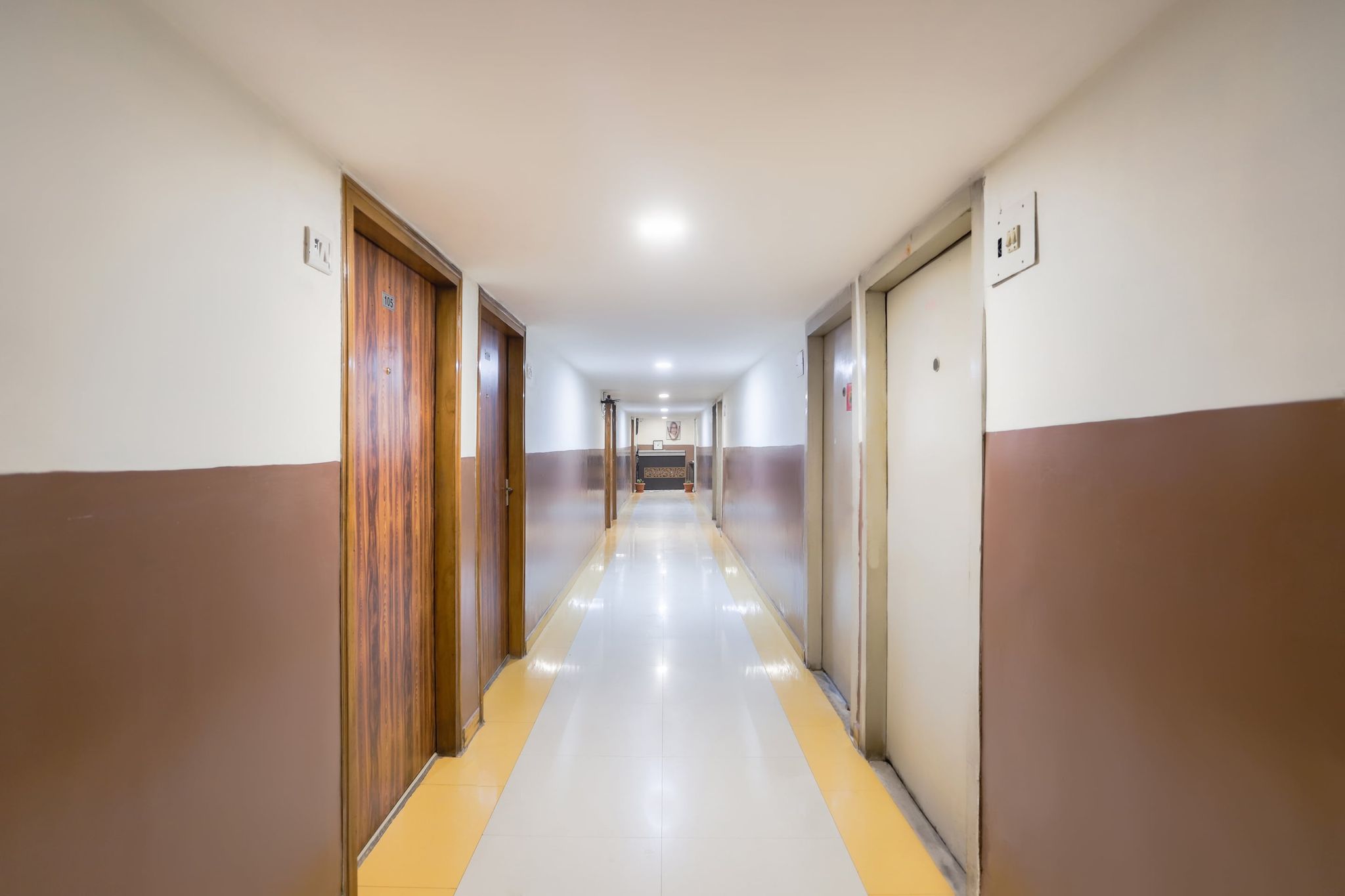 Hotel O Raja