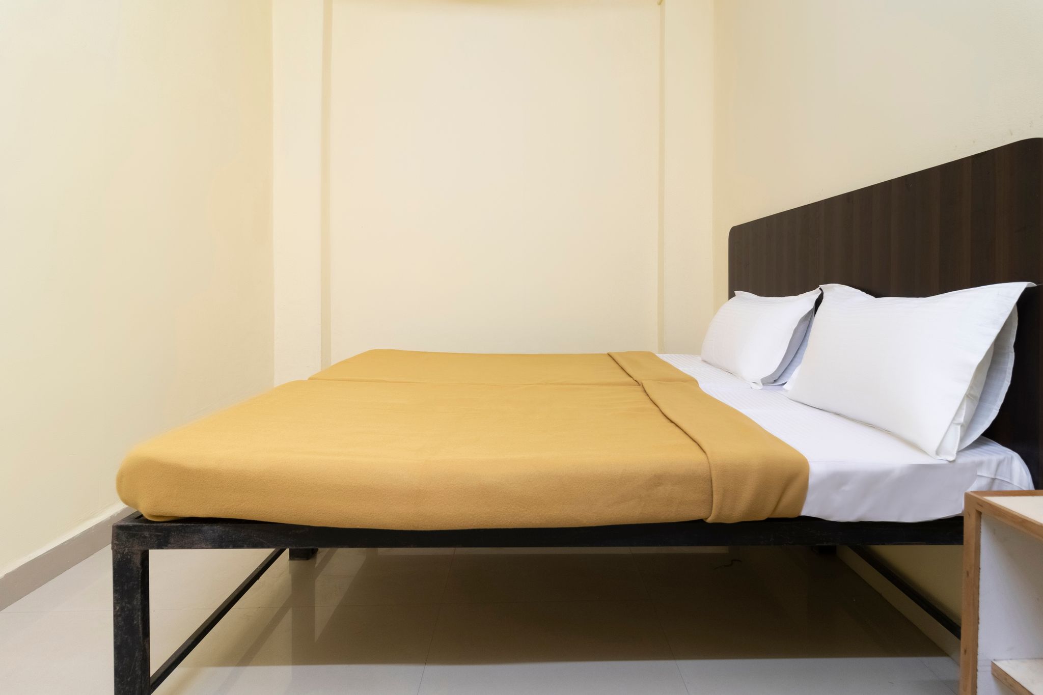 SPOT ON Shree Gajanan SPOT ON NON-AC 5