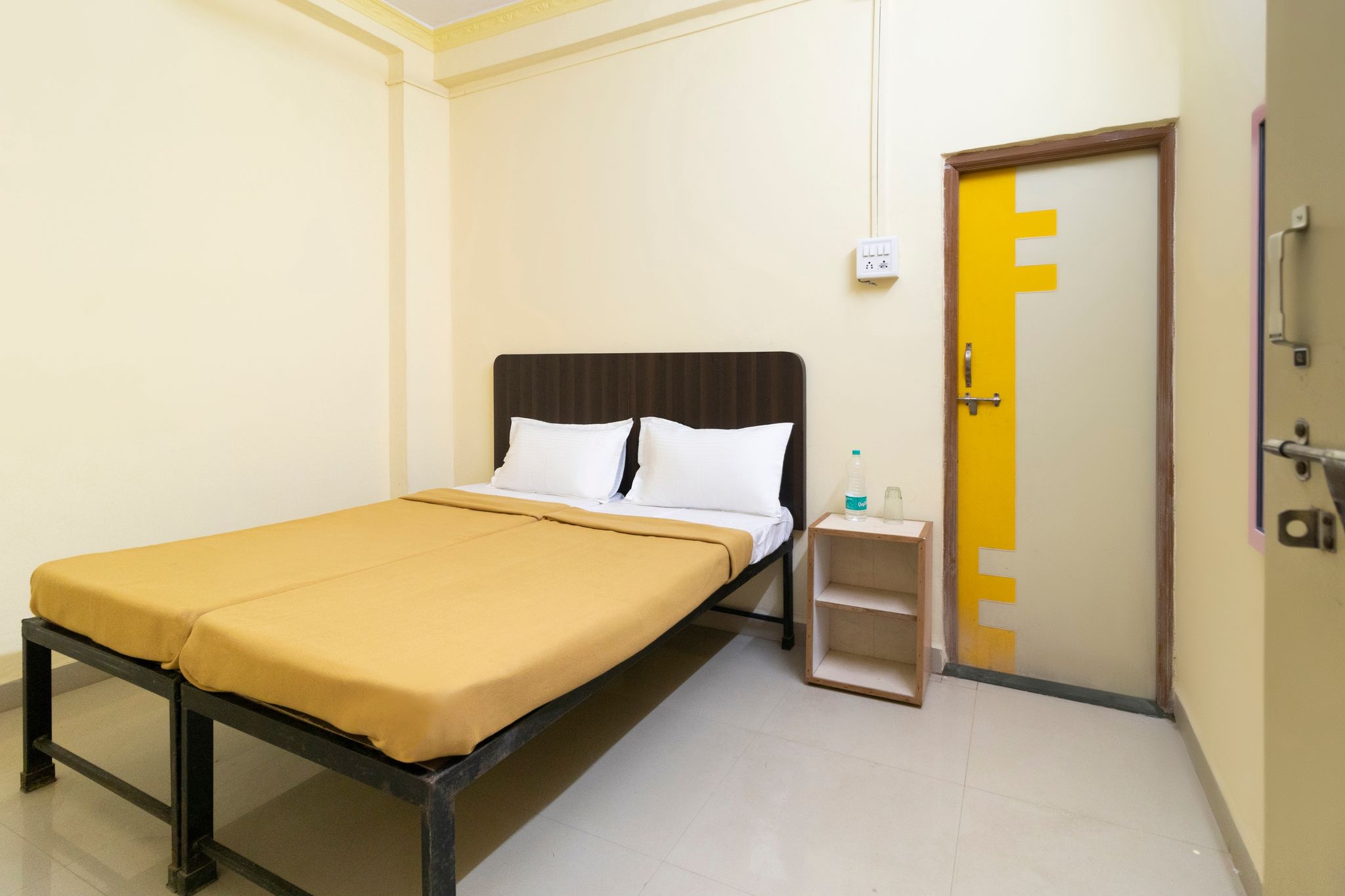 SPOT ON Shree Gajanan SPOT ON NON-AC 4