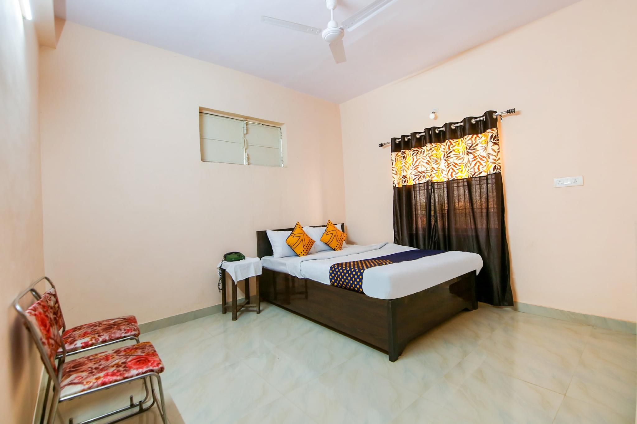 SPOT ON NON-AC Room