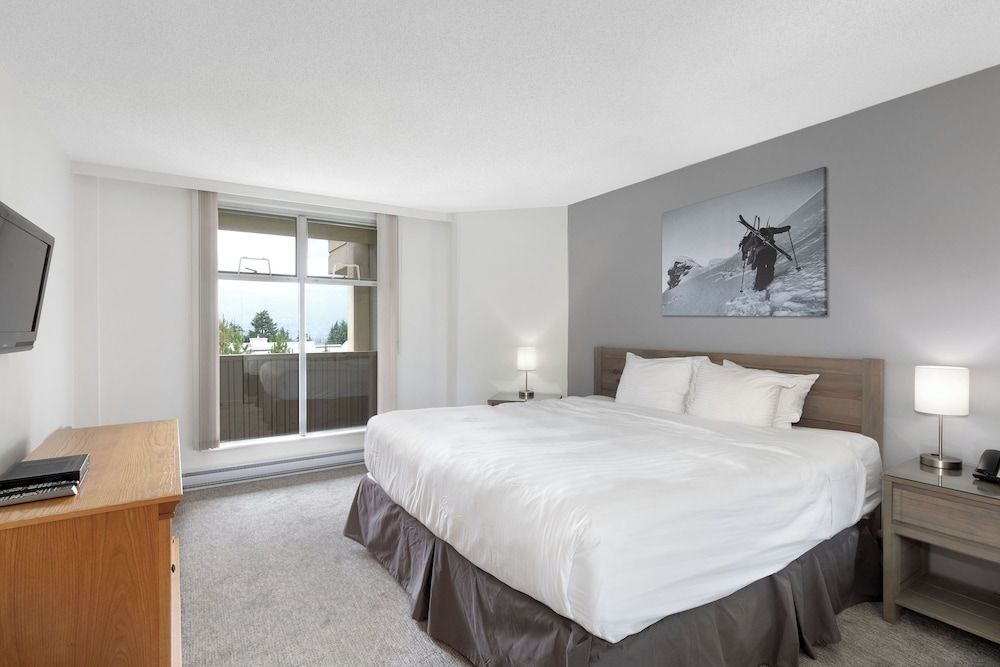 Condo, 2 Bedrooms (Unit 407)