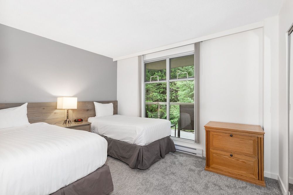 Condo, 2 Bedrooms (Unit 420)