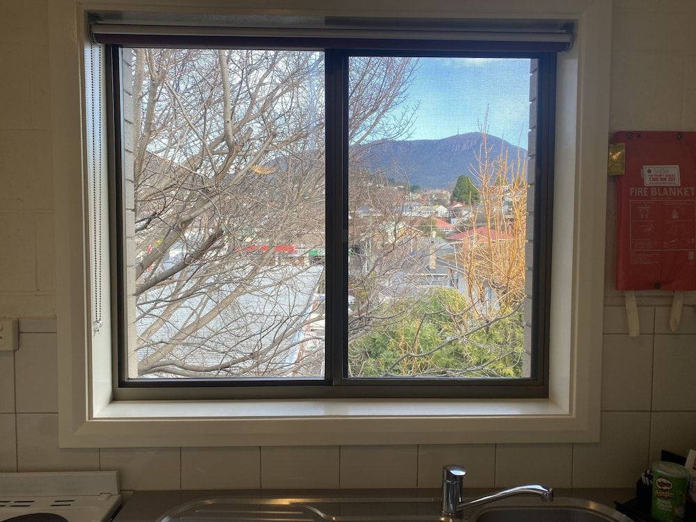 Grosvenor Court Apartments Hobart 2 Bedroom 2 Queen Apartment 4