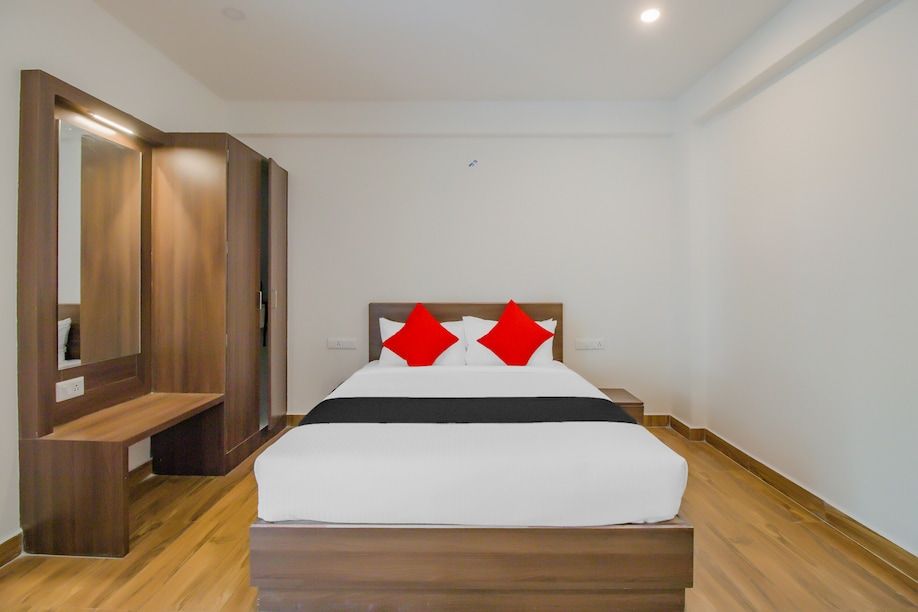 Deluxe Room with Balcony