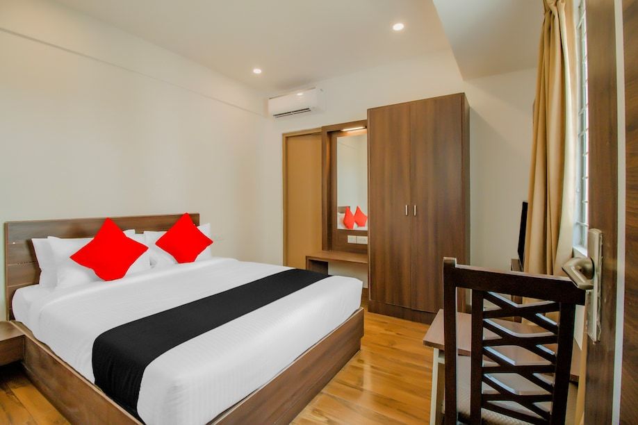 Deluxe Room with Balcony