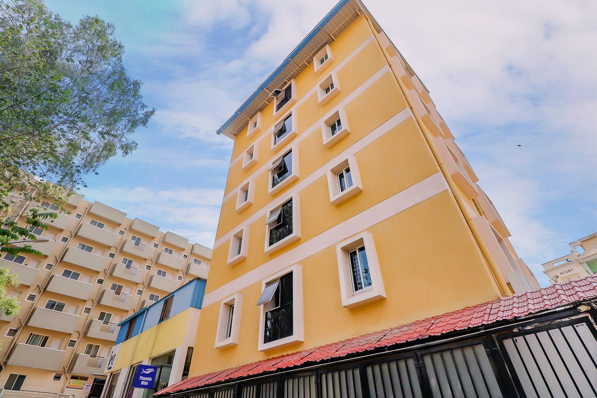 undefined Capital O Royal Galaxy Finesse Near Phoenix Marketcity 8
